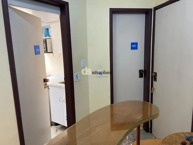 Sala à venda, no bairro Itaim Bibi em São Paulo