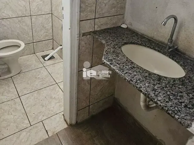 Sala para alugar, no bairro Centro em Rolândia