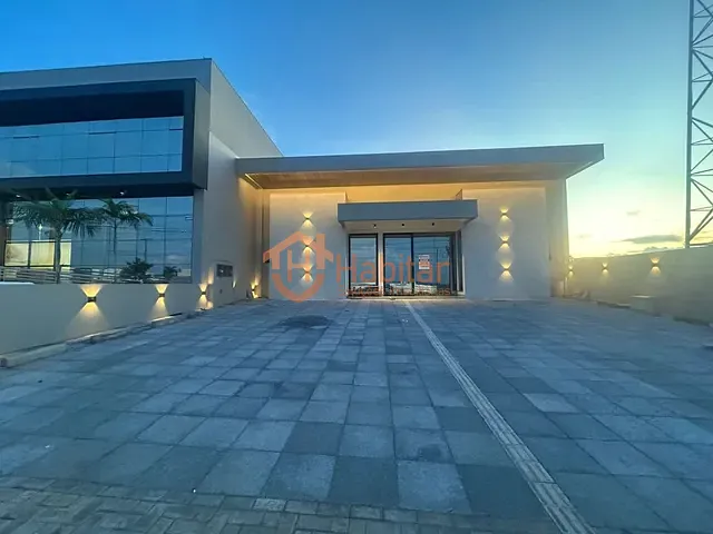 Sala com 388m², para alugar, no bairro Vila Romana em Sorriso