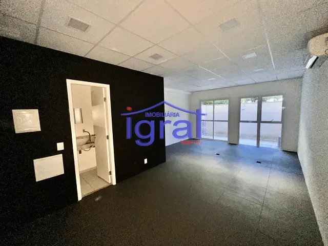 Sala à venda ou para alugar, no bairro Jabaquara em São Paulo