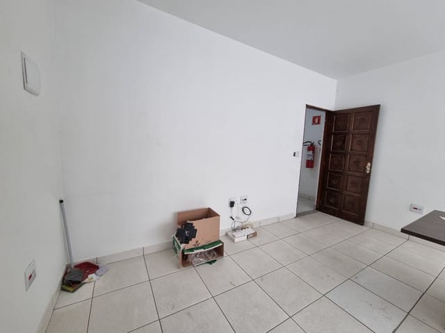 Sala com 23m², para alugar, no bairro Portais (Polvilho) em Cajamar