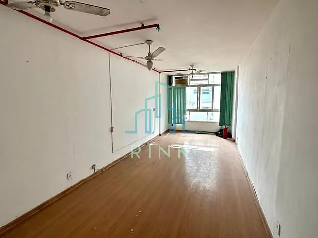 Sala à venda ou para alugar, no bairro Centro em Niterói
