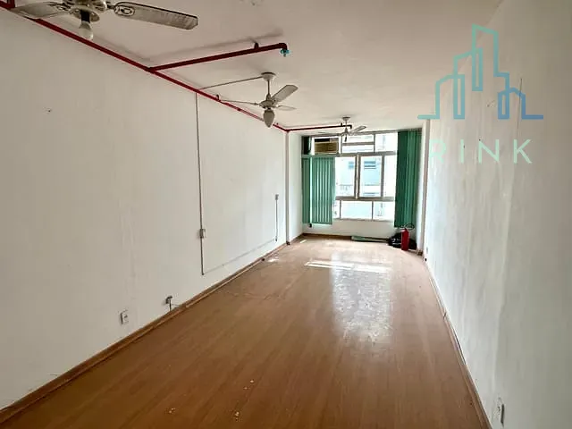 Sala à venda ou para alugar, no bairro Centro em Niterói