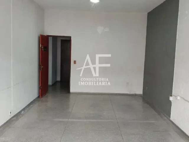 Sala com 30m², para alugar, no bairro Centro em Taubaté