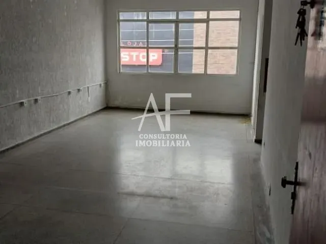 Sala com 30m², para alugar, no bairro Centro em Taubaté