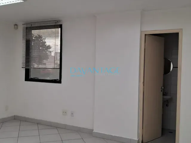 Sala com 42m², para alugar, no bairro Lapa em São Paulo