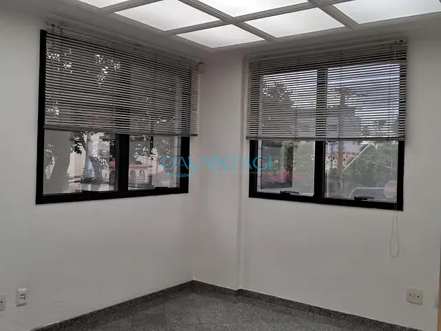 Sala com 42m², para alugar, no bairro Lapa em São Paulo