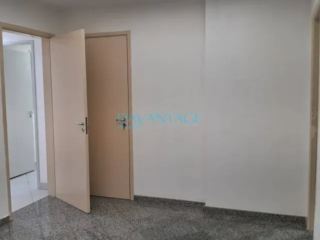 Sala com 42m², para alugar, no bairro Lapa em São Paulo