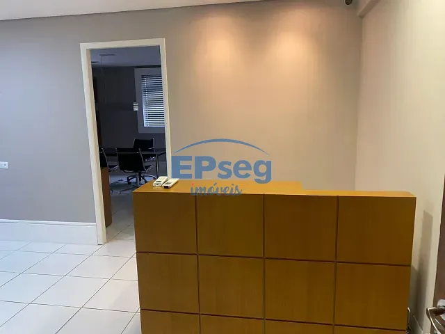 Sala à venda, no bairro Centro em Londrina