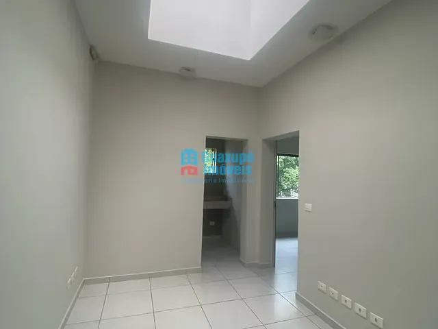 Sala para alugar, no bairro Centro em Guaxupé