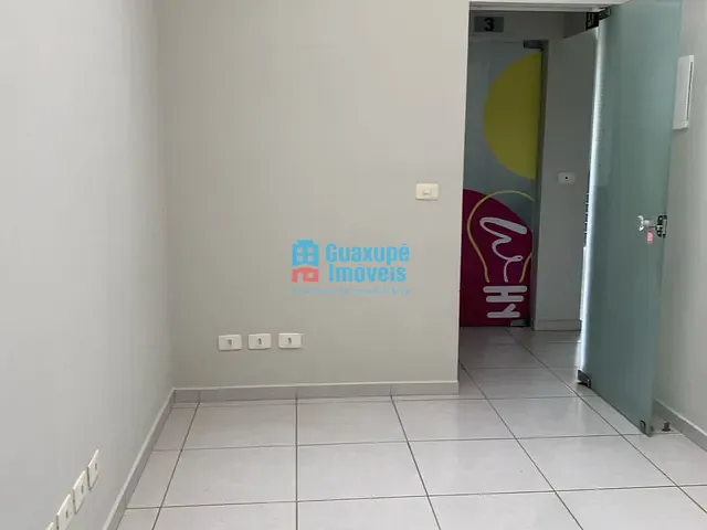 Sala para alugar, no bairro Centro em Guaxupé