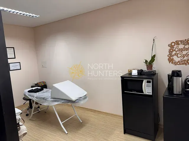 Sala com 52m² 1 quarto e 1 banheiro, à venda, no bairro Centro em Joinville