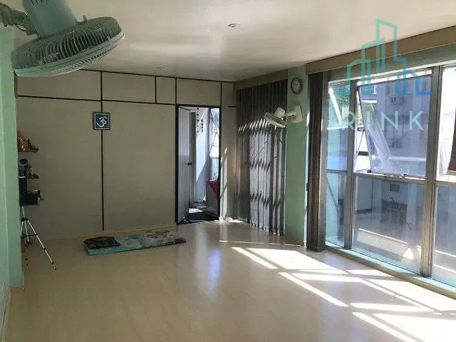 Sala para alugar, no bairro Centro em Niterói