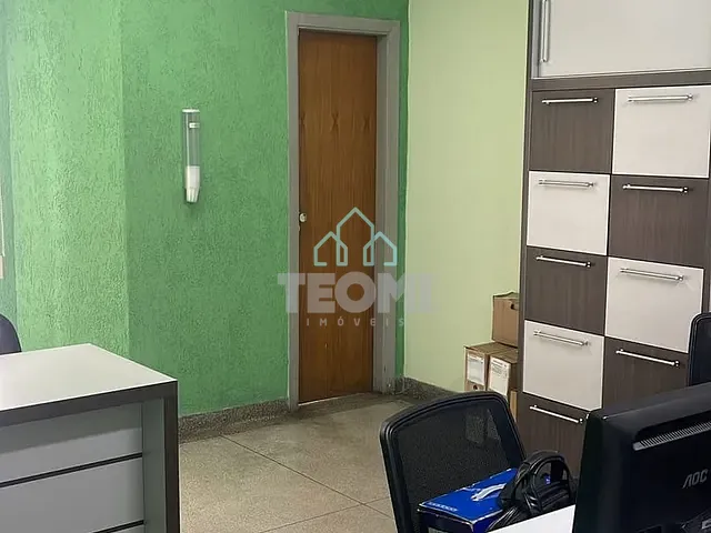 Sala à venda, no bairro Centro em Taubaté