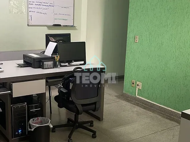Sala à venda, no bairro Centro em Taubaté