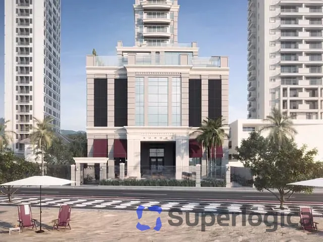 Casa com 220m², à venda, no bairro Centro em Balneário Camboriú