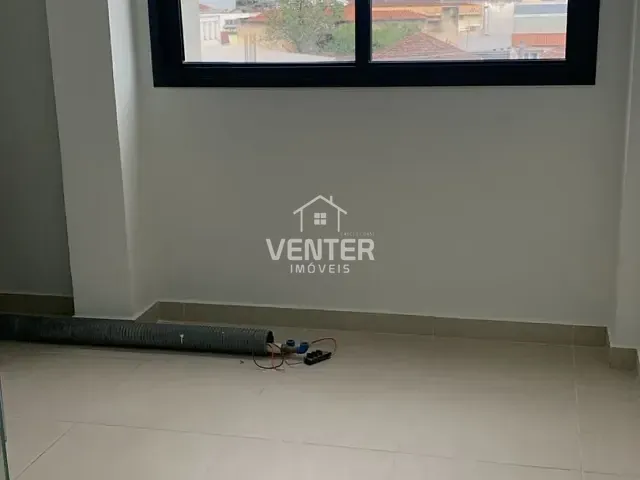 Sala à venda ou para alugar, no bairro Centro em Taubaté