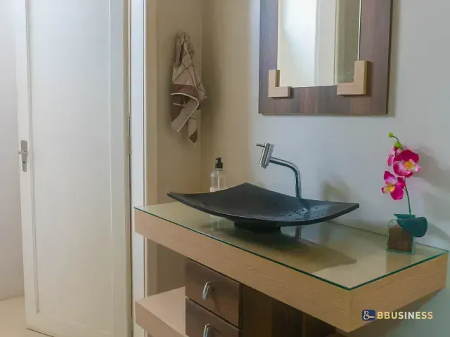 Sala à venda, no bairro Centro em Caxias do Sul