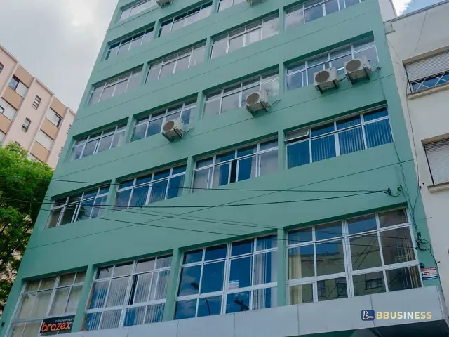 Sala à venda, no bairro Centro em Caxias do Sul