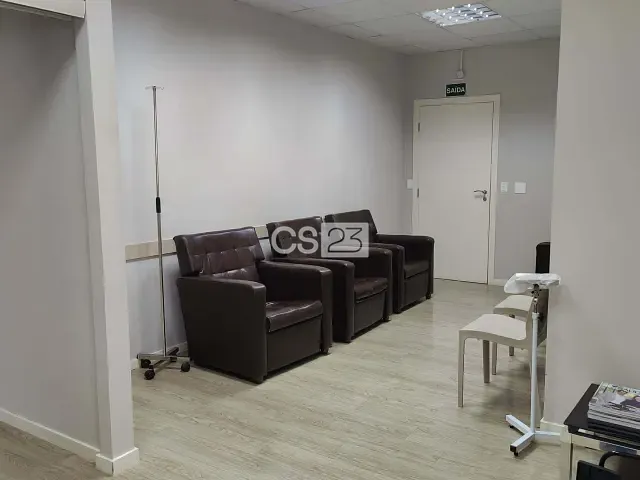 Sala com 403m², à venda, no bairro Gleba Fazenda Palhano em Londrina
