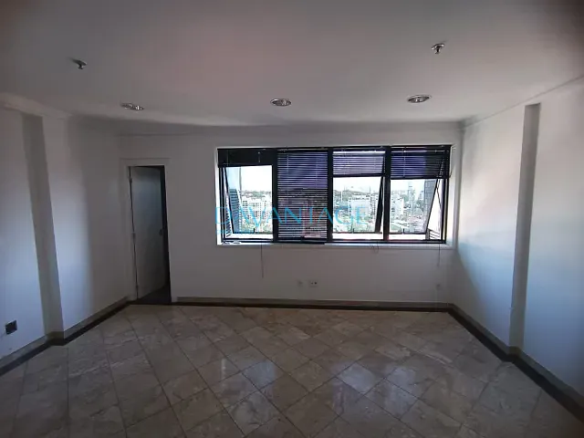 Sala com 42m², para alugar, no bairro Lapa em São Paulo