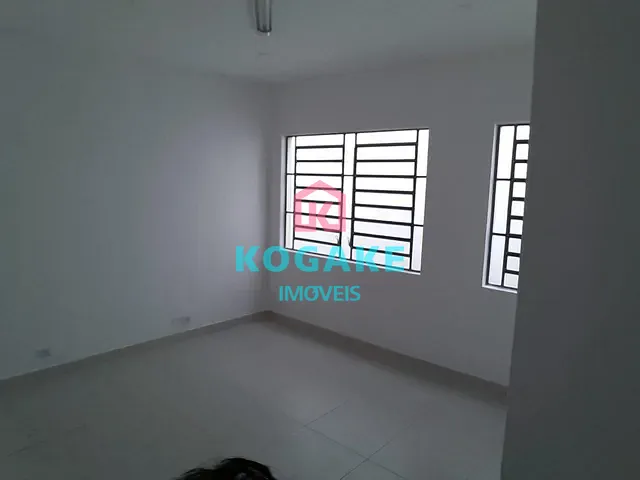 Sala com 26m², para alugar, no bairro Jardim Satélite em São José dos Campos