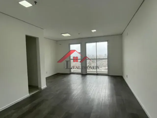 Sala com 32m², para alugar, no bairro Jardim em Santo André