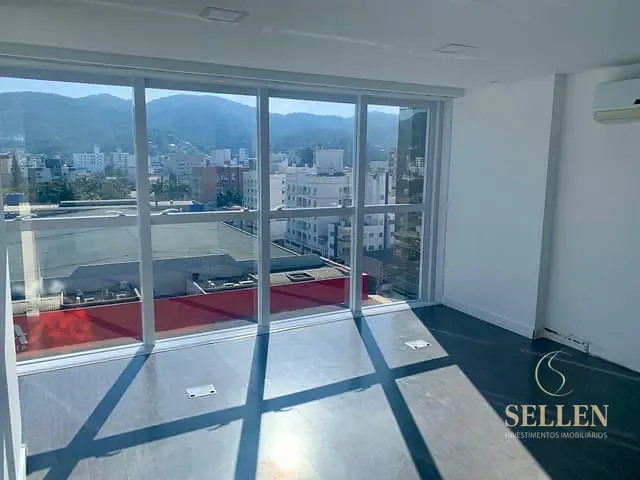 Sala para alugar, no bairro Centro em Balneário Camboriú