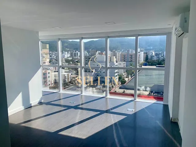 Sala para alugar, no bairro Centro em Balneário Camboriú