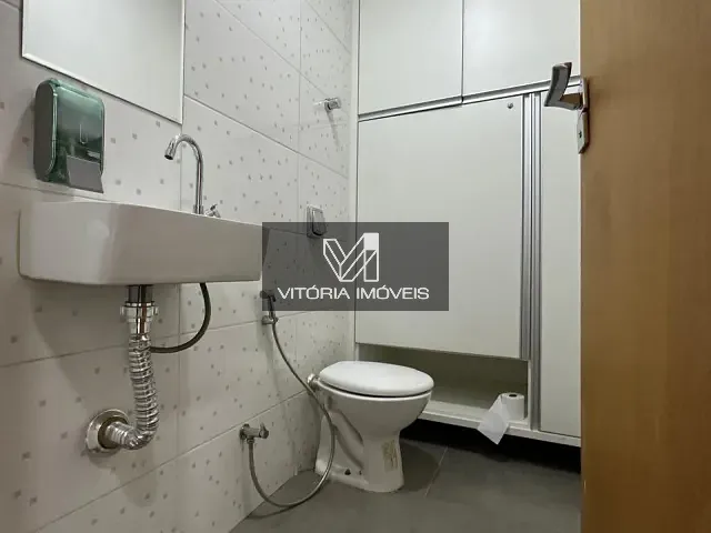 Sala com 50m², para alugar, no bairro Praia do Canto em Vitória