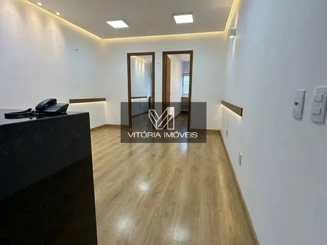 Sala com 50m², para alugar, no bairro Praia do Canto em Vitória