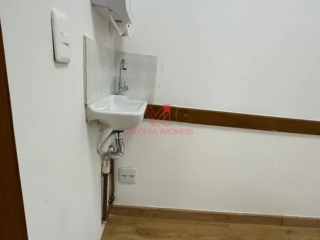 Sala com 50m², para alugar, no bairro Praia do Canto em Vitória