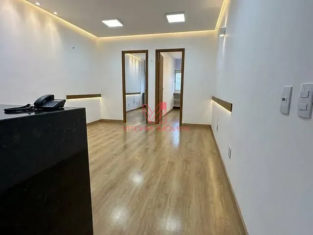 Sala com 50m², para alugar, no bairro Praia do Canto em Vitória