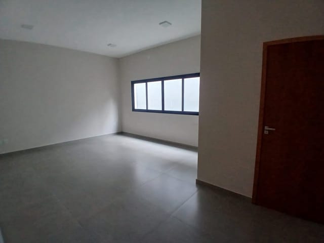 Sala para alugar, no bairro Jardim Recanto do Bosque em São João da Boa Vista