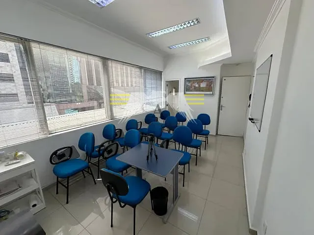 Sala à venda, no bairro Consolação em São Paulo