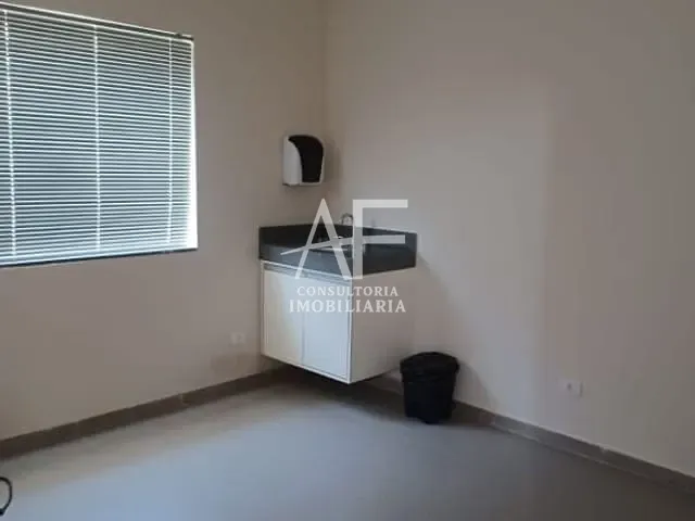 Sala com 60m², para alugar, no bairro Vila São José em Taubaté