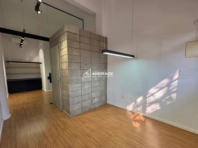 Sala para alugar, no bairro Vila Franko em Apucarana