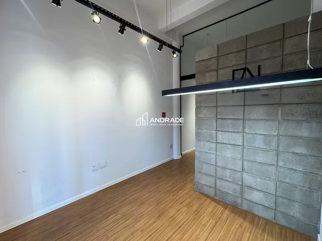 Sala para alugar, no bairro Vila Franko em Apucarana