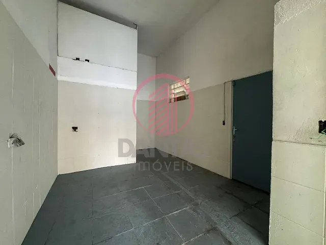 Sala para alugar, no bairro km 18 em Osasco