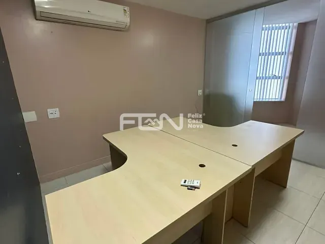 Sala à venda, no bairro Barbalho em Salvador