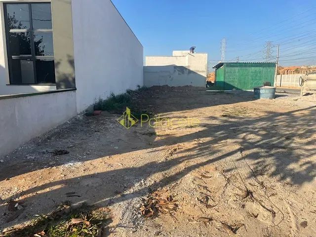 Sala com 175m², à venda, no bairro Residencial Maricá em Pindamonhangaba