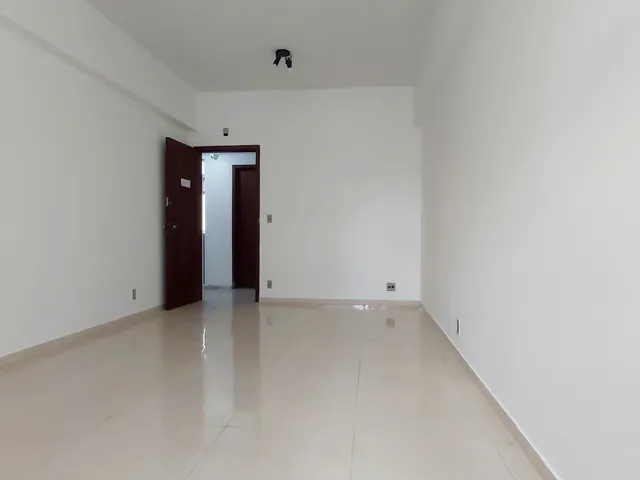 Sala com 24m², à venda, no bairro Santa Efigênia em Belo Horizonte
