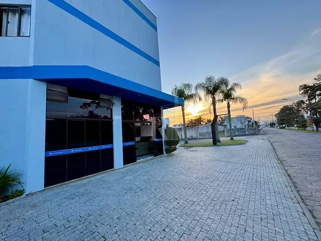 Sala para alugar, no bairro Centro em Tijucas