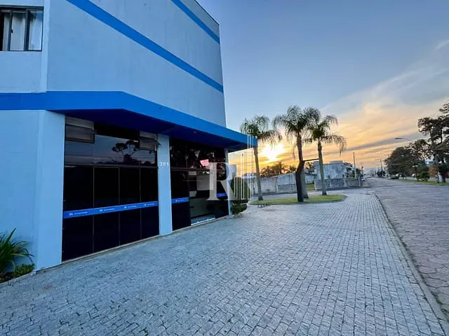 Sala para alugar, no bairro Centro em Tijucas