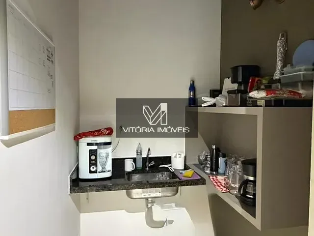 Sala com 67m², para alugar, no bairro Enseada do Suá em Vitória