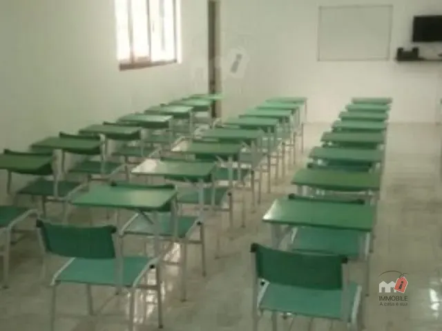 Sala com 30m², à venda, no bairro Alto da Serra em Petrópolis