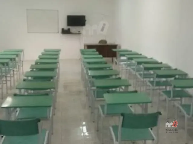Sala com 30m², à venda, no bairro Alto da Serra em Petrópolis