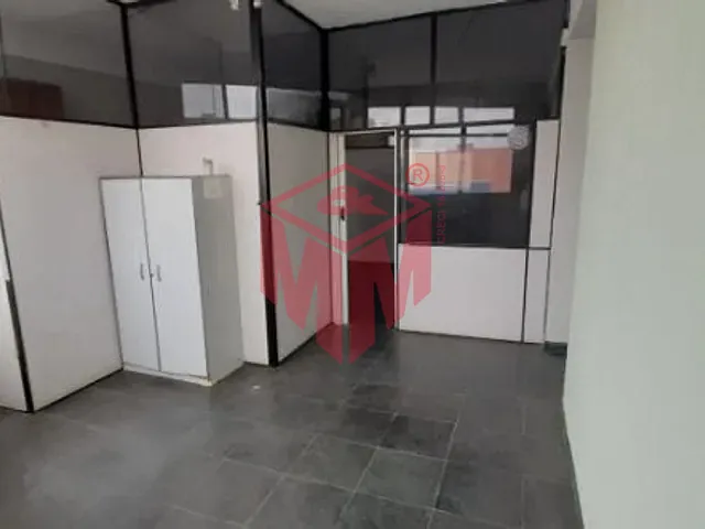 Sala à venda ou para alugar, no bairro Rudge Ramos em São Bernardo do Campo