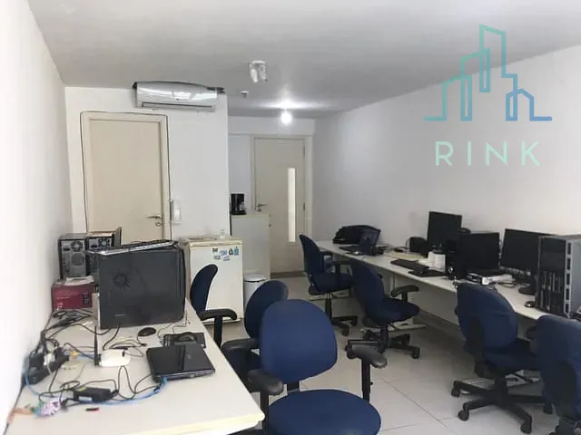 Sala à venda, no bairro Centro em Niterói