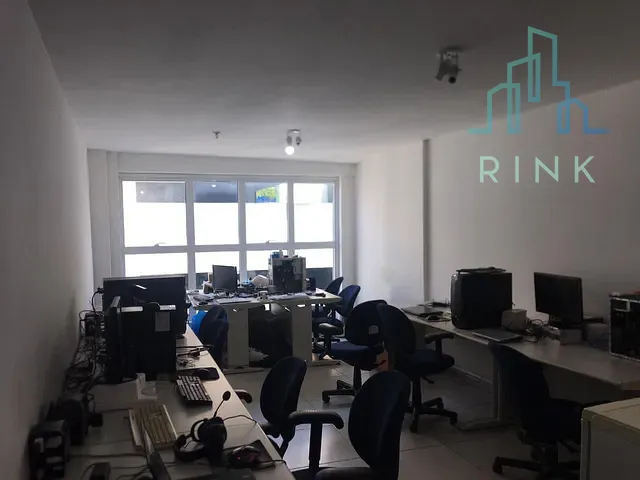 Sala à venda, no bairro Centro em Niterói